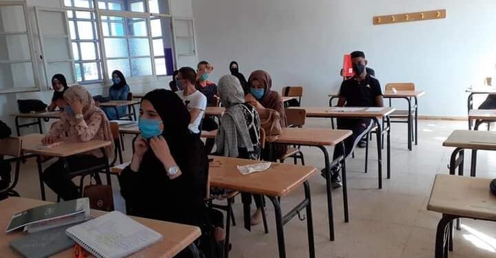 حملات تحسيسية بين تلاميذ الاقسام النهائية بمعسكر