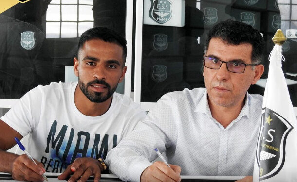 فرحاني يجدد عقده مع الوفاق