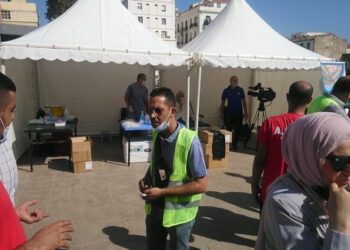 يوم مفتوح للتبرع بالدم في ساحة أول ماي بالعاصمة