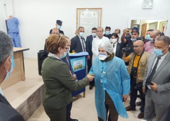 وزيرة الثقافة تكرم السلك الطبي بمليانة