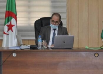 بومزار يتفقد مشاريع بوهران