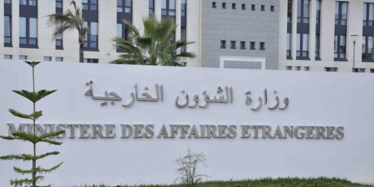 الموافقة على تعيين السفير الجديد لتونس لدى الجزائر