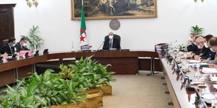 رئيس الجمهورية يترأس اجتماعا لمجلس الوزراء هذا الأحد