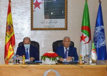 أونيسي يتباحث مع نظيره الإسباني
