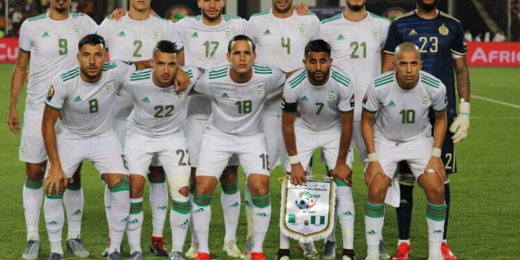 طاقم تحكيم نمساوي لمباراة الجزائر – نيجيريا الودية