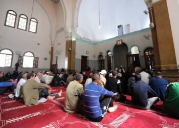 بلمهدي يتحدث عن شروط فتح المساجد لصلاة الجمعة