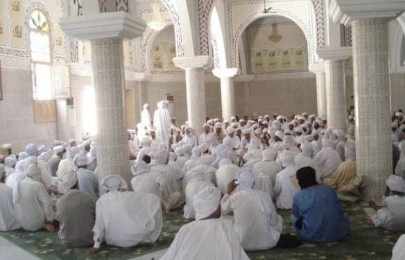وزارة الشؤون الدينية تمنع الاحتفال بالمولد النبوي في المساجد