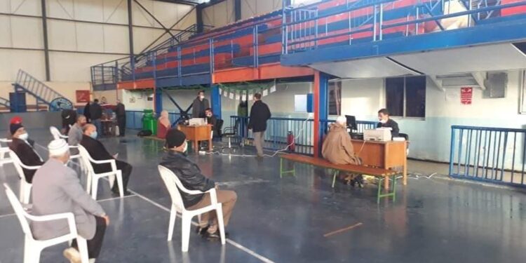 بريد الجزائر يكشف عن صب معاشات المتقاعدين في قاعات رياضية