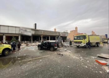 مقتل شخص بإنفجار ضخم في مطعم بالسعودية