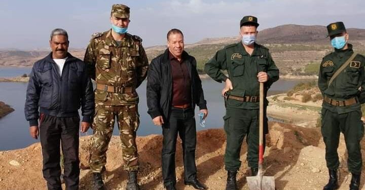 حملة تشجير في محيط سد الشرفة بسيق