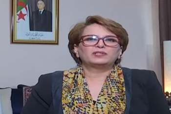 بن دودة تزور المكتبة الوطنية بالحامة