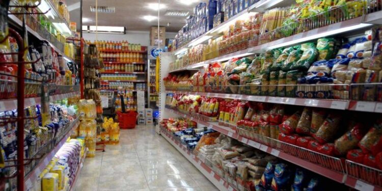 زيادات غير مسبوقة في أسعار مواد غذائية.. من يتـلاعب بـ”قوت” الجـزائريّـين؟