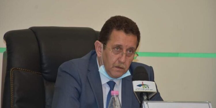 وزير الفلاحة: القطاع يأخذ على عاتقه فوائد قروض الفلاحين