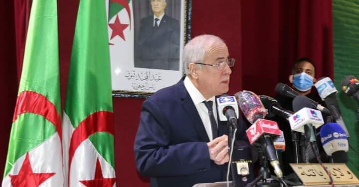 من باتنة…كريم يونس يرافع لتقريب الإدارة من المواطن