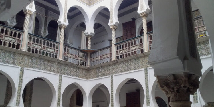 معارض للحرف..ورشات ومحاضرات احتفالا بيناير بدء من الغد
