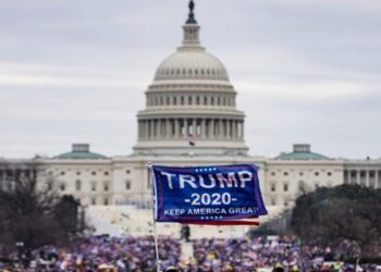 200 مشرع في الكونغرس الأمريكي يؤيدون عزل ترامب