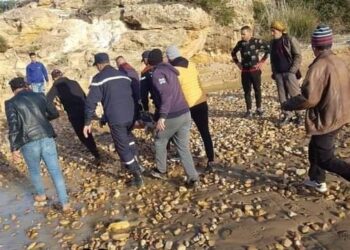 مستغانم.. وفاة شخص وإنقاذ آخر إثر انقلاب زورق للصيد