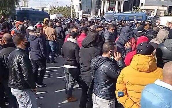 قسنطينة: مقصيون من قائمة السكن الاجتماعي بالخروب يحتجون لليوم الرابع