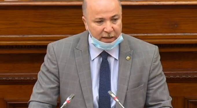 وزير المالية : انخفاض فاتورة الاستيراد بـ 8 ملايير