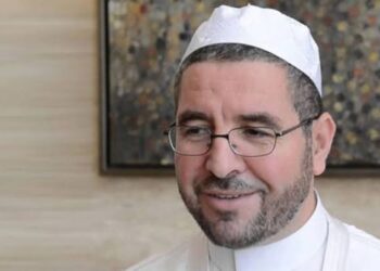 لجنة الفتوى: اطمئنوا بشأن اللقاح.. نثق في علمائنا