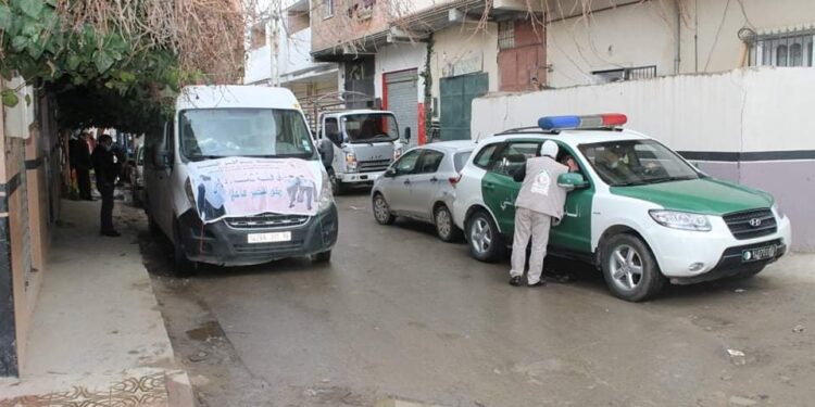 المدية : مساعدات عينية للعائلات الفقيرة بدائرة العمارية 