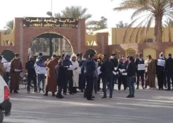 وقفة احتجاجية للمطالبة بتحسين الأوضاع التنموية بالولاية المنتدبة تقرت