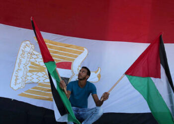 حوار فلسطيني من أجل إقامة الإنتخابات وتسوية قضايا عالقة