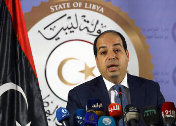 معيتيق يزور شرق البلاد.. ووحدة السلطة التنفيذية في ليبيا هي الهدف
