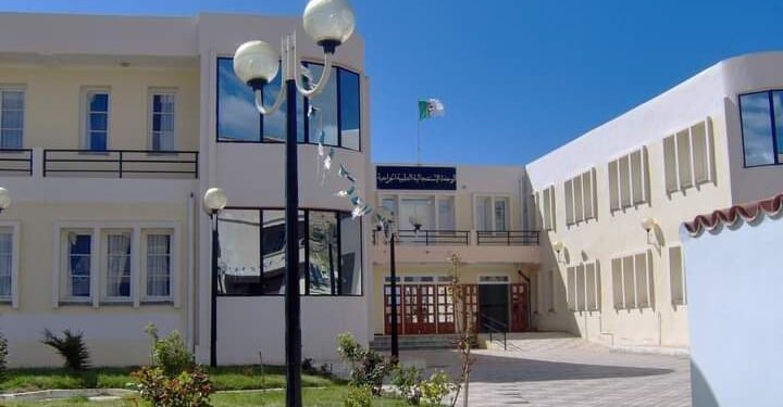 جثة أربعيني قرب مجرى الصرف الصحي بالمدية