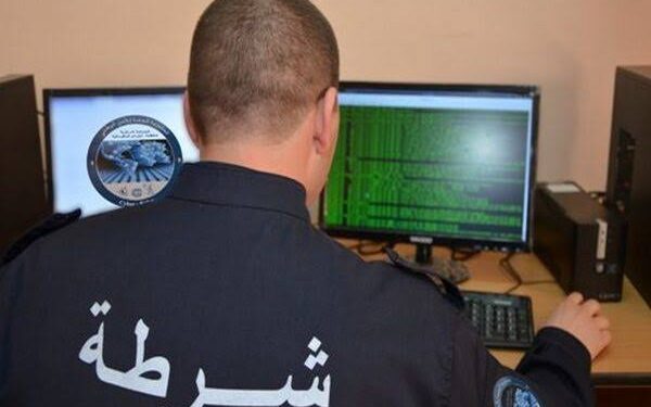 تفكيك شبكة دعم وتجنيد جماعات إرهابية إلكترونيا بتبسة
