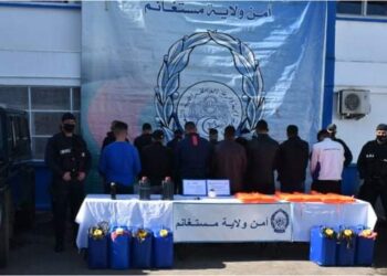الإطاحة بقصر وحامل ضمن مجموعة هجرة سرية من مستغانم