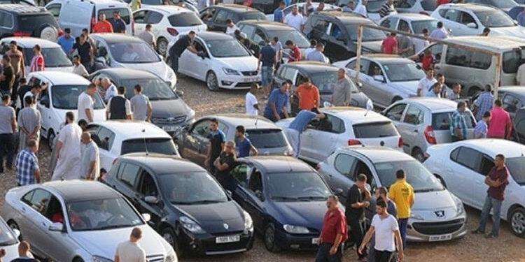 سوق سيارات معروف بسيدي بلعباس يعود