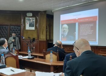 باحثون يؤكدون ضرورة إنشاء قناة دولية لمواجهة “حرب المعلومة”