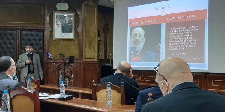باحثون يؤكدون ضرورة إنشاء قناة دولية لمواجهة “حرب المعلومة”