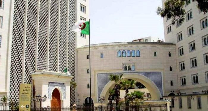وزير صحراوي يلتقي عرقاب هذا الأحد