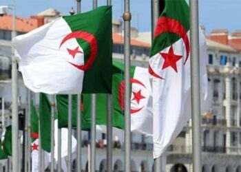 الجزائـــر في مواجهـة حرب شاملـة