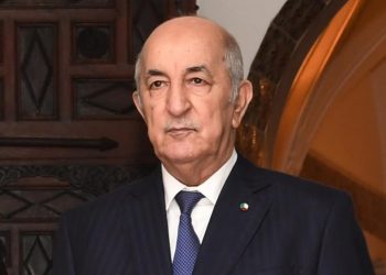 الرئيس تبون يهنئ أفراد الجيش، الشرطة، الحماية والصحة بمناسبة حلول رمضان
