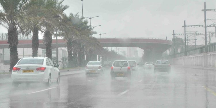 أمطار غزيرة على 20 ولاية