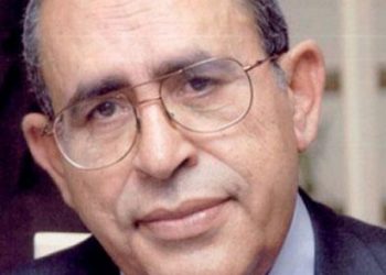 وفاة الشاعر الفلسطيني عز الدين المناصرة