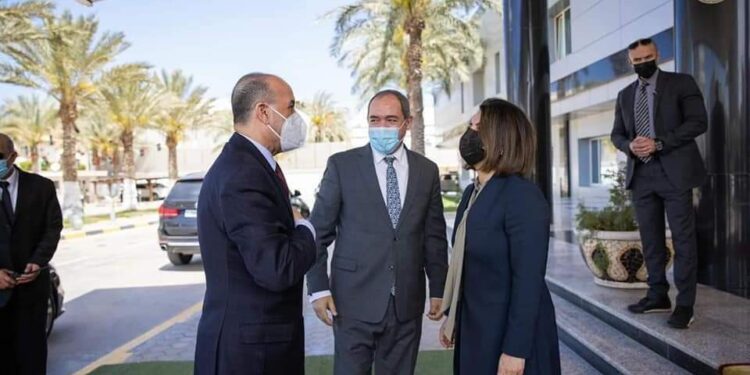 بوقدوم يتحدث عن فحوى زيارته لليبيا