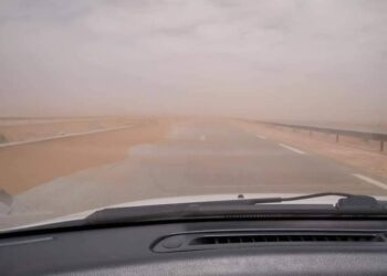 الرمال تغطي الطريق الوطني رقم 06 بالنعامة
