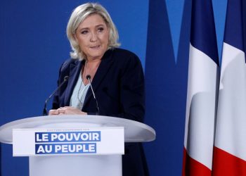 لوبان تترشح من جديد