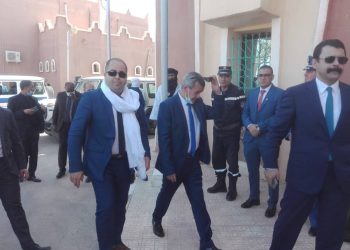 بومزار وبن بوزيد يتفقدان مشاريع بولايتين جنوبيتين