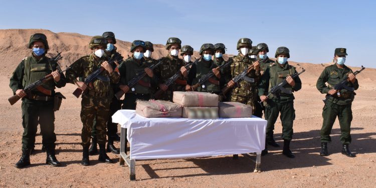 الجيش يحجز كمية معتبرة من “الكيف” قادمة من المغرب