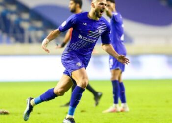 عبيد هدافا ويخسر نهائي كأس الإمارات