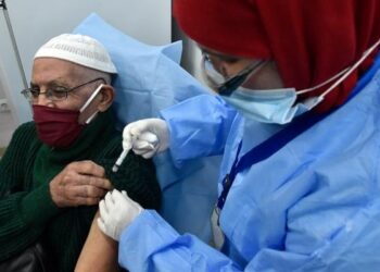 “دعوات لتسريع وتيرة التلقيح لاكتساب المناعة الجماعية”