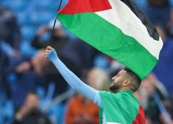 محرز ينصر فلسطين في حفل تسليم ذرع البطولة