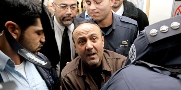 الفلسطيني الذي يزعج إسرائيل حرا ومسجونا