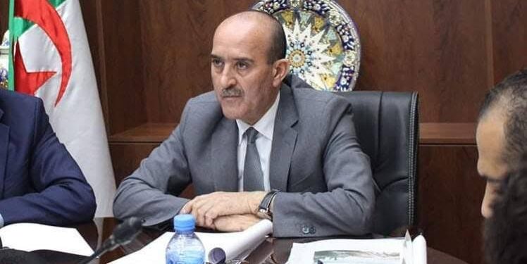 وزير الداخلية يشرع في زيارة عمل للبرتغال