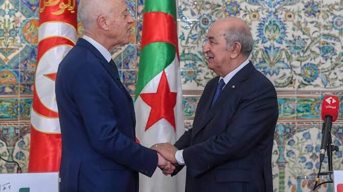 الرئيس تبون يتبادل التهاني مع نظيره التونسي